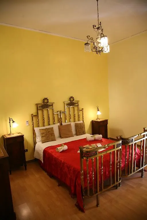 Napoli Retro Bed and Breakfast Νάπολη