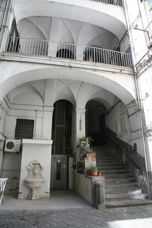 Napoli Retro Bed and Breakfast