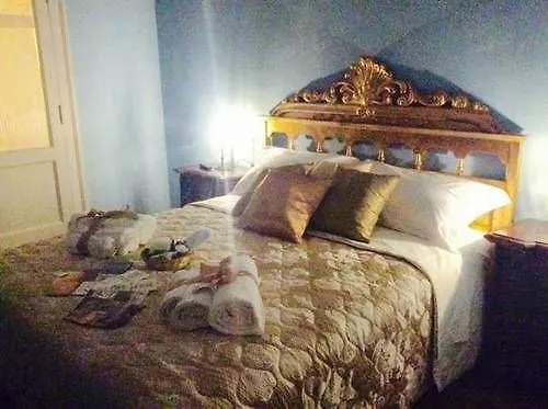 Napoli Retro Bed and Breakfast