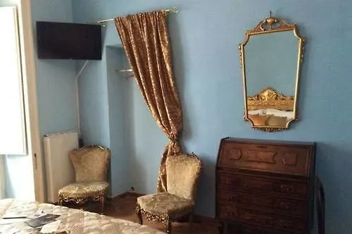 Napoli Retro Bed and Breakfast Νάπολη