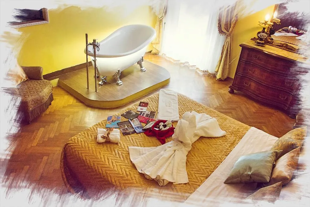 Napoli Retro Bed and Breakfast 0*, Νάπολη Ιταλία