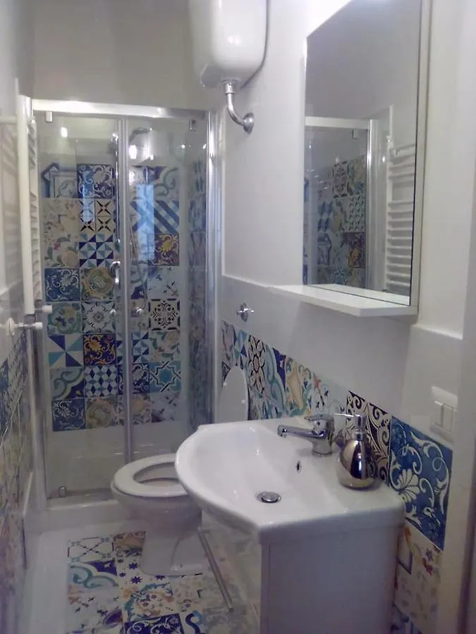 Napoli Retro Bed and Breakfast
