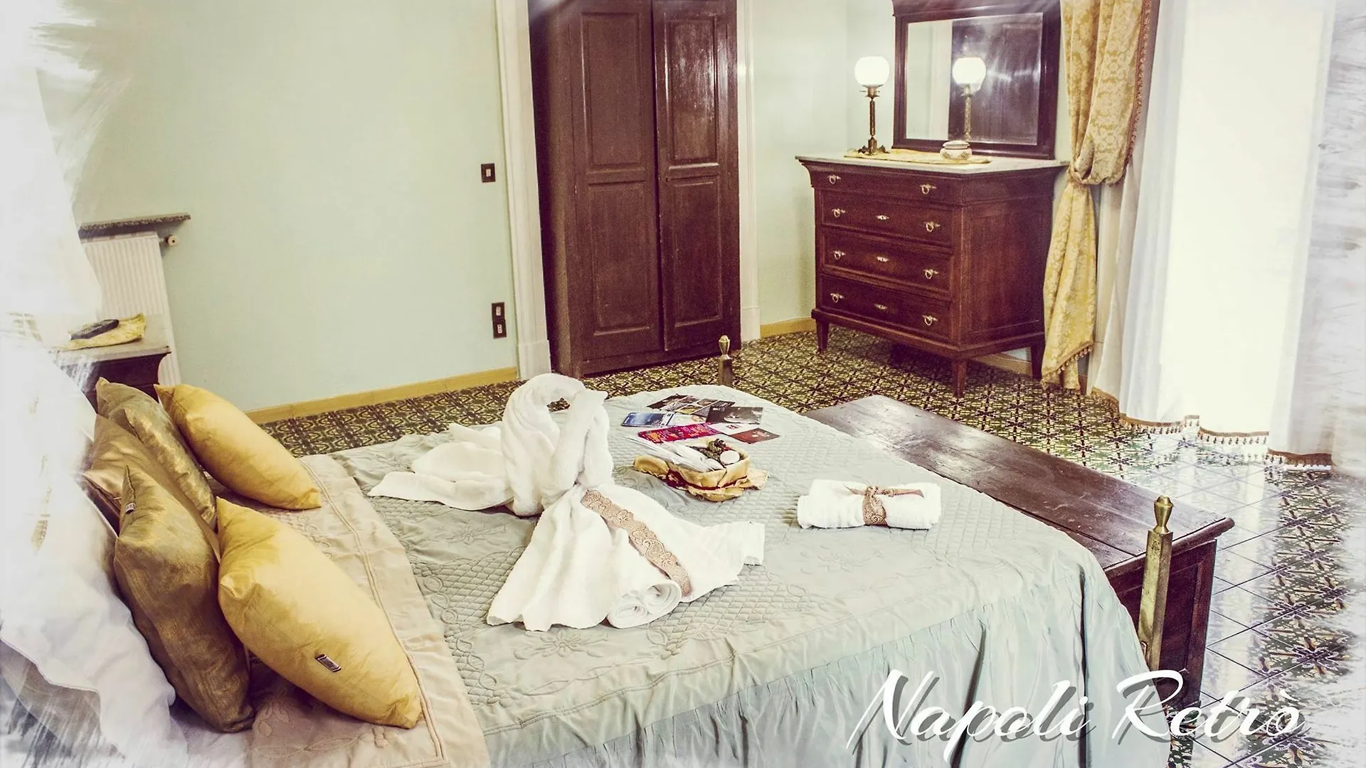 Napoli Retro Bed and Breakfast